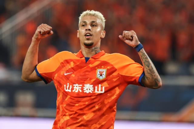 体育-【亚冠】克雷桑传射费莱尼破门 泰山客场2比0仁川联