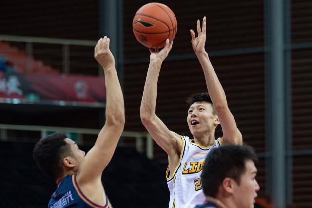 体育-孙铭徽缺阵广厦收获惊喜 “中国库里”正在悄然蜕变