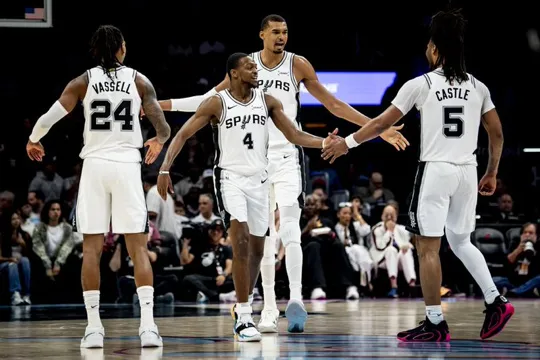 直播8-ESPN预测开拓者vs马刺：开拓者胜率19.9%，马刺胜率80.1%